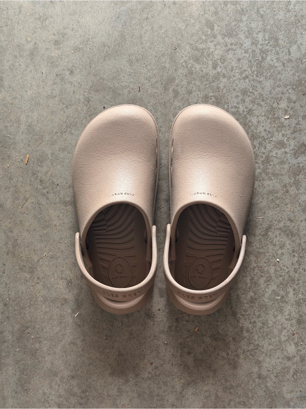 Women’s Slip-On Clog Mule in Light Beige - Comfortable Everyday Wear